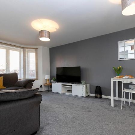 Mulberry Wynd Tsac Villa สต็อกทอน-ออน-ทีส์ ภายนอก รูปภาพ