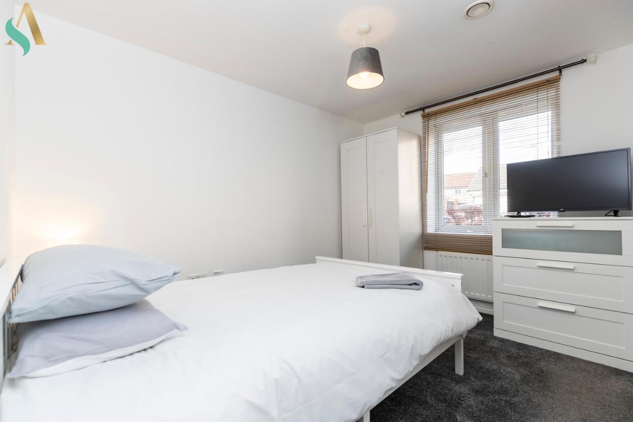 Mulberry Wynd Tsac Villa สต็อกทอน-ออน-ทีส์ ภายนอก รูปภาพ