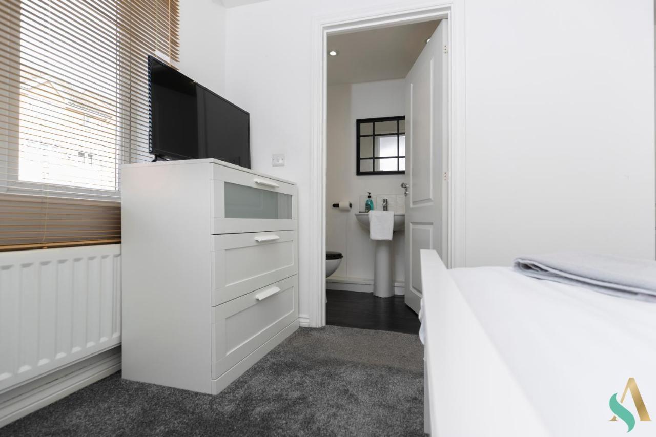 Mulberry Wynd Tsac Villa สต็อกทอน-ออน-ทีส์ ภายนอก รูปภาพ